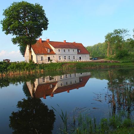 Dwór Klewiny Exterior foto